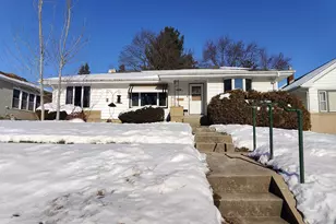 1424 W American, Freeport, IL 61032 - Photo 2