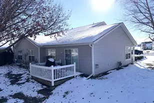 6546 Oak Crest Ln, Loves Park, IL 61111 - Photo 2