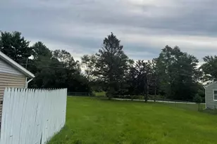 3130 Hazel St, Rockford, IL 61101 - Photo 2