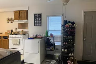 3130 Hazel St, Rockford, IL 61101 - Photo 10