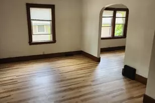 210 N London Ave, Rockford, IL 61107 - Photo 8