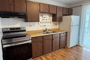 1020 9th St, Harvard, IL 60033 - Photo 2