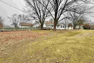 305 W Pershing St, Stillman Valley, IL 61084 - Photo 36