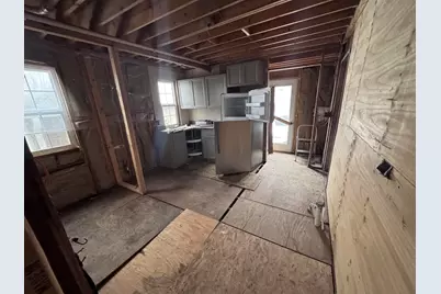 8976 N Main Street, Leaf River, IL 61047 - Photo 4