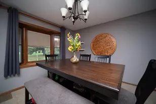 4036 Fox Hills Dr, Rockford, IL 61101 - Photo 6