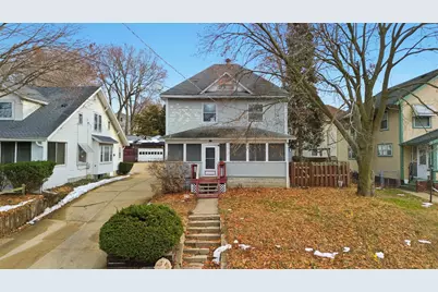 520 S Ottawa Avenue, Dixon, IL 61021 - Photo 1