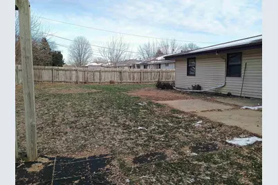 3321 W Riverside Boulevard, Rockford, IL 61103 - Photo 36