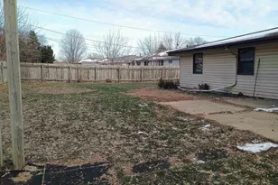 3321 W Riverside Blvd, Rockford, IL 61103 - Photo 36