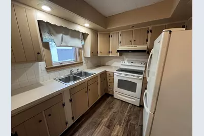 303 E Pearl Street, Lanark, IL 61046 - Photo 8