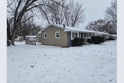 1002 Fieldcrest Drive, Rockford, IL 61101 - Photo 2