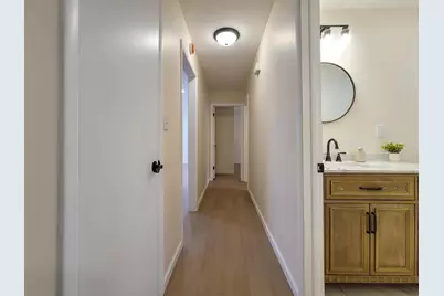 8325 Ravere Street, Machesney Park, IL 61115 - Photo 18