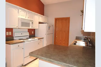 910 High Point Drive, Rockton, IL 61072 - Photo 8