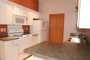 910 High Point Dr, Rockton, IL 61072 - Photo 8