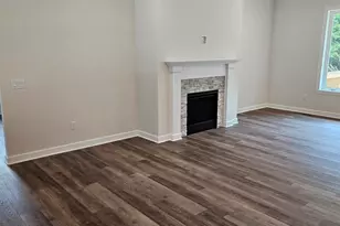 6010 Squirrel Run, Loves Park, IL 61111 - Photo 2