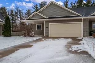 5788 Jackie's Dr, Loves Park, IL 61111 - Photo 2