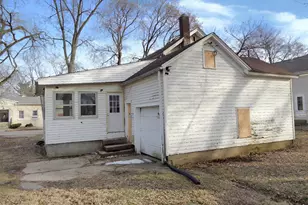 304 N 4th St, Oregon, IL 61061 - Photo 4