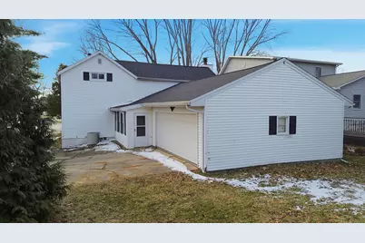 102 E Winfield Street, Morrison, IL 61270 - Photo 4