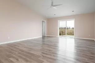 4489 Squaw Vly Dr, Loves Park, IL 61111 - Photo 20