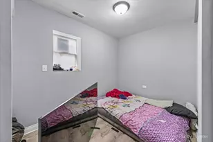 1615 S Komensky Ave, Chicago, IL 60623 - Photo 6