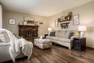 3625 Flambeau Dr, Rockford, IL 61114 - Photo 2