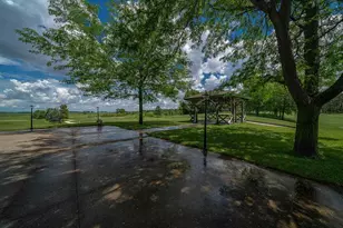 000 Deer Valley Dr, Deer Grove, IL 61243 - Photo 24