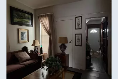 118 N Green Ave, Freeport, IL 61032 - Photo 6