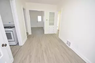 1724 Ridge Ave, Rockford, IL 61103 - Photo 8