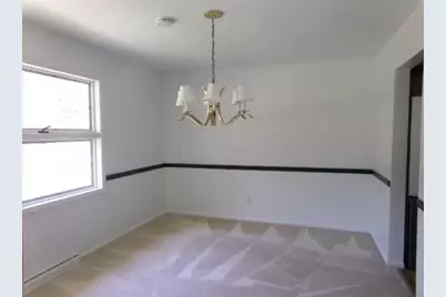 1435 Bolkinwood Drive, Freeport, IL 61032 - Photo 6