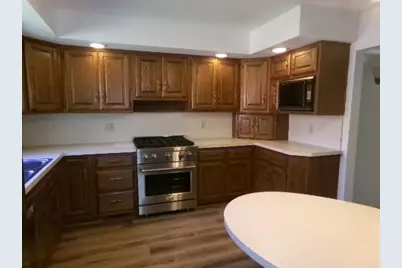 1435 Bolkinwood Drive, Freeport, IL 61032 - Photo 10