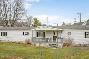 319 N Turner, Davis, IL 61019 - Photo 2