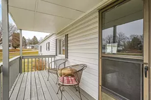 319 N Turner, Davis, IL 61019 - Photo 4