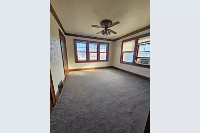 914 18th Avenue, Rockford, IL 61104 - Photo 2