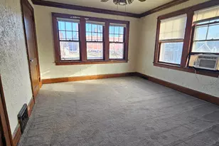 914 18th Ave, Rockford, IL 61104 - Photo 2