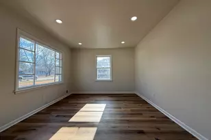 2215 Colorado Ave, Rockford, IL 61108 - Photo 14