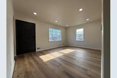 2215 Colorado Avenue, Rockford, IL 61108 - Photo 12