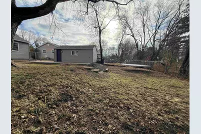 2215 Colorado Avenue, Rockford, IL 61108 - Photo 6