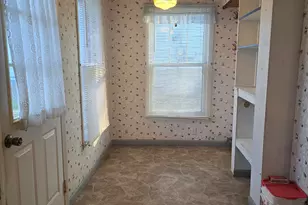 320 Westmoreland Ave, Rockford, IL 61102 - Photo 14