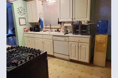 2216 Dresden Avenue, Rockford, IL 61103 - Photo 6