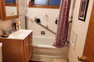 2216 Dresden Ave, Rockford, IL 61103 - Photo 12