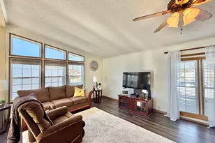 5411 Autumnash Ln, Machesney Park, IL 61115 - Photo 6