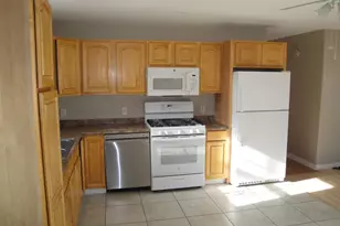 1011 Kingsley Dr, Machesney Park, IL 61115 - Photo 4