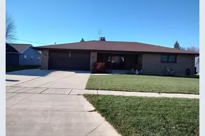 1221 Warren Avenue, Belvidere, IL 61008 - Photo 2