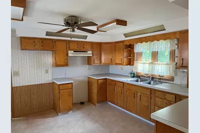 3018 W Beaver Road, Freeport, IL 61032 - Photo 6