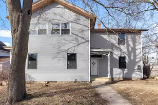 416 N Horsman St, Rockford, IL 61101 - Photo 2