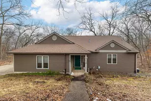 1135 N Clark Ln, Galena, IL 61036 - Photo 2