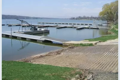 514 Baintree, Lake Summerset, IL 61019 - Photo 10