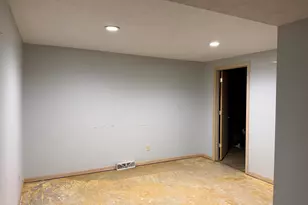 6432 Spring Hill Close, Rockford, IL 61108 - Photo 10