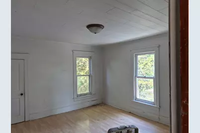 355 N Foley Avenue, Freeport, IL 61032 - Photo 12
