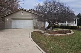 9711 Ramblin Ridge Rd, Belvidere, IL 61008 - Photo 2