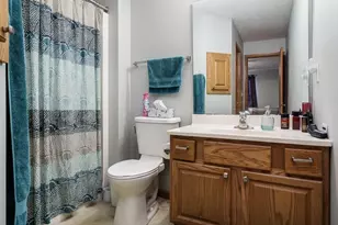 5683 Oak Village Dr, Roscoe, IL 61073 - Photo 20